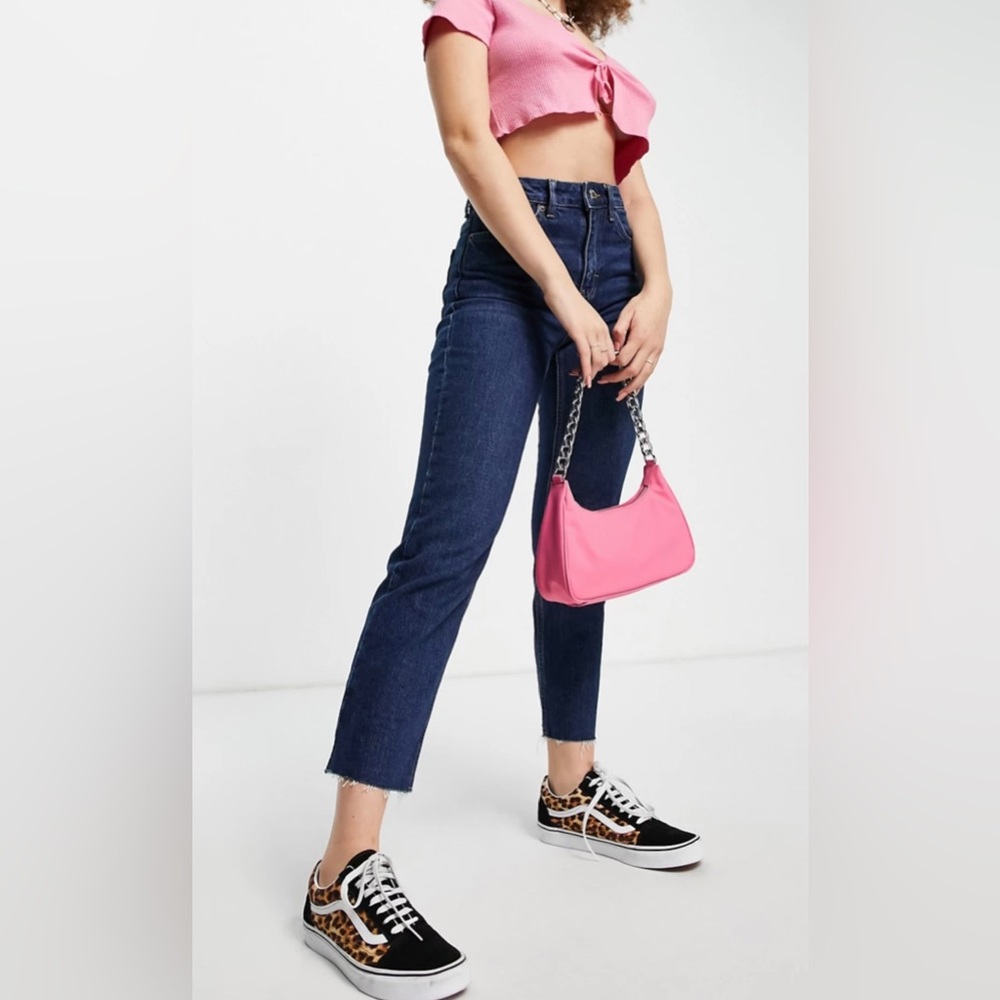 Topshop NWT Ripped Straight Leg Jeans